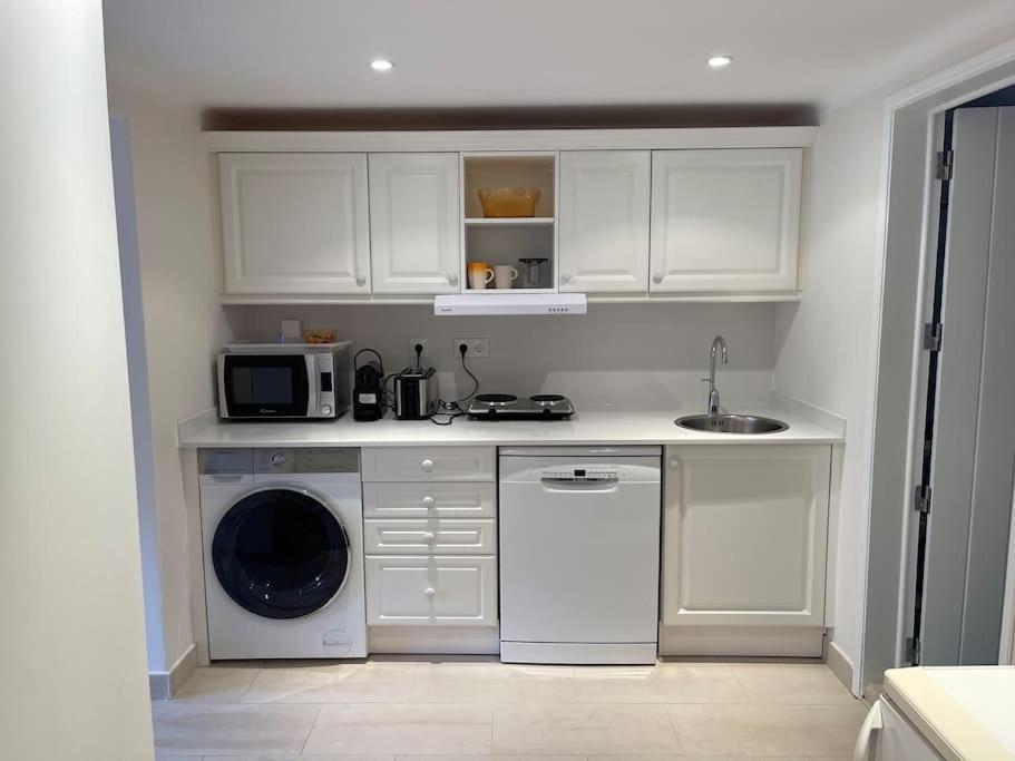Studio With Private Swimming Pool And Garden 卡斯凯什 外观 照片